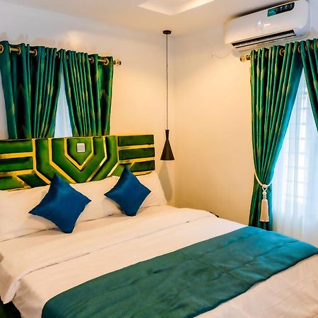 El Elyon Hotel And Suites 拉各斯 外观 照片