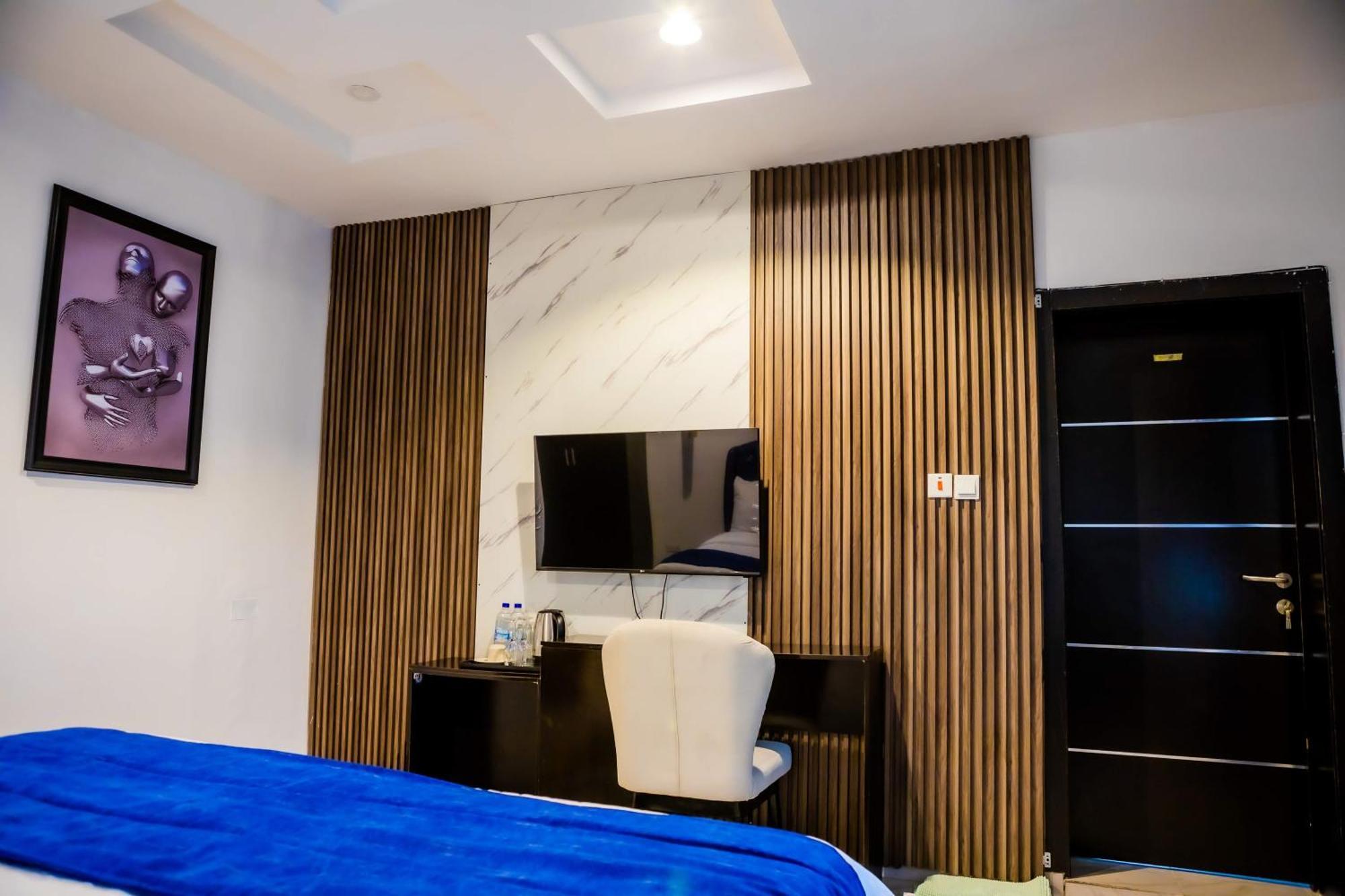 El Elyon Hotel And Suites 拉各斯 外观 照片